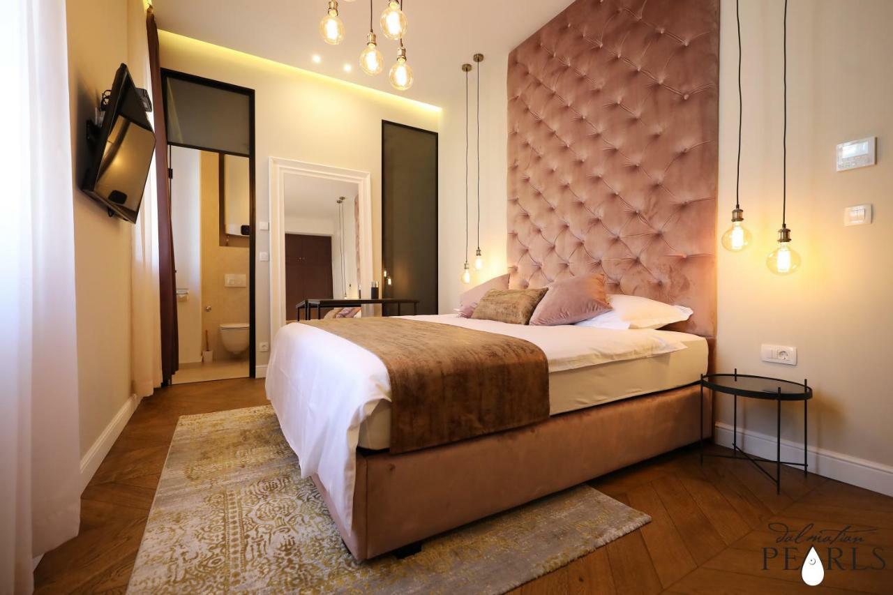 Three Pearls Deluxe Rooms & Studios Задар Екстер'єр фото