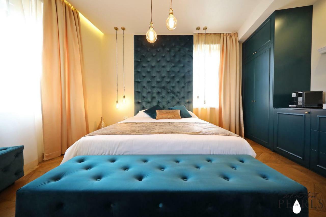 Three Pearls Deluxe Rooms & Studios Задар Екстер'єр фото